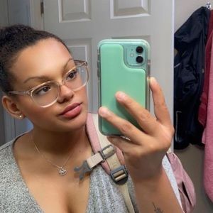 Meet your Posher, Misha